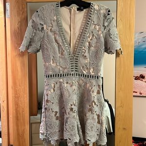 Dressy grey romper with floral pattern (boutique)
